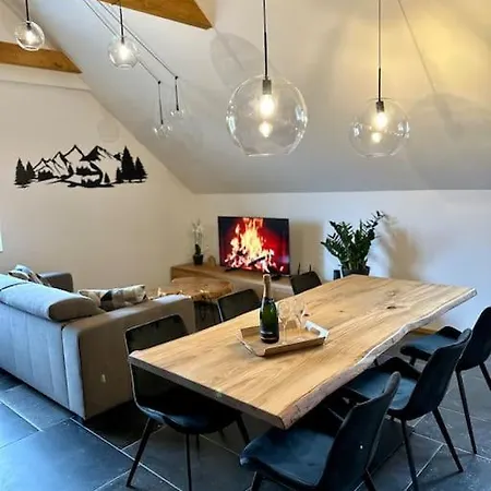 Lejlighed Apartman Bedrich Vi. *